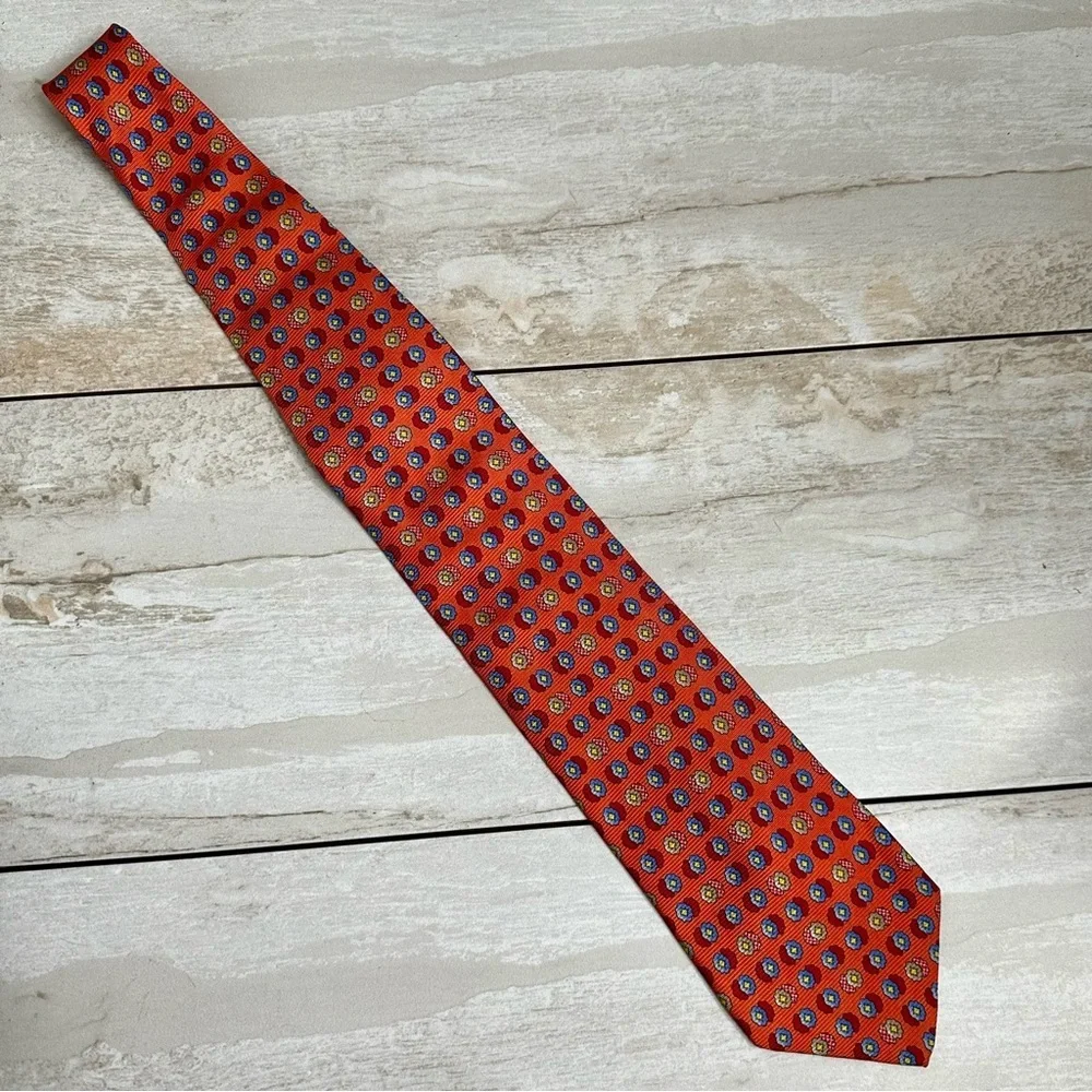 Courreges Paris Mens Peach 100% Silk Tie Floral Motif Work Wear Office Dapper